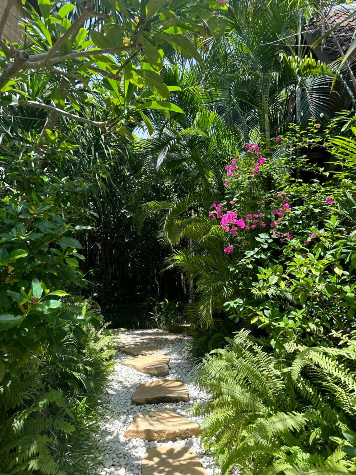 Umakayu Joglo Villa Canggu - Boutique Hotel Eksteriør billede