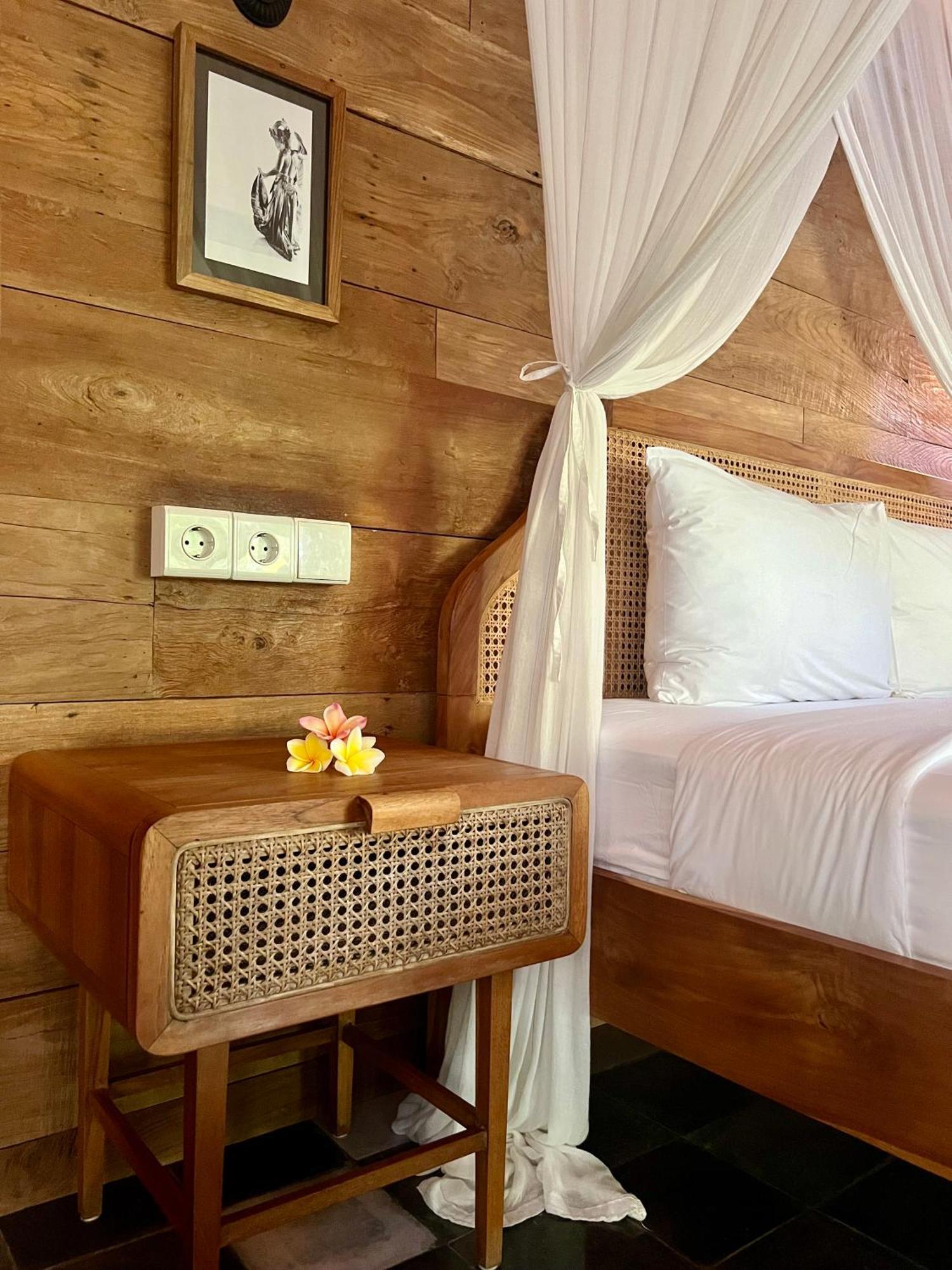 Umakayu Joglo Villa Canggu - Boutique Hotel Eksteriør billede
